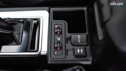 Toyota Land Cruiser Prado 2019 - фото 30