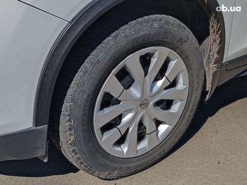Nissan Rogue 2017 белый - фото 6