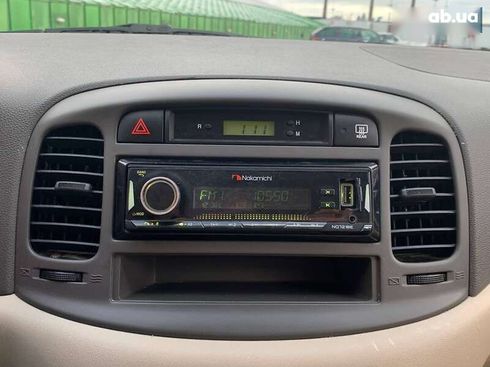 Hyundai Accent 2008 - фото 18