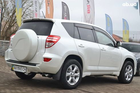 Toyota RAV4 2011 - фото 13