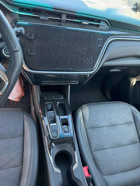 Chevrolet Bolt 2023 - фото 12