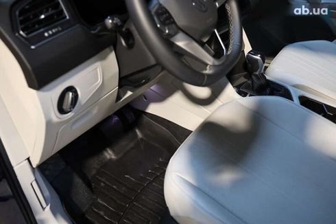 Volkswagen Tiguan 2021 - фото 16