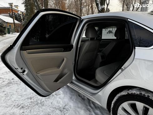 Volkswagen Passat 2013 серый - фото 24