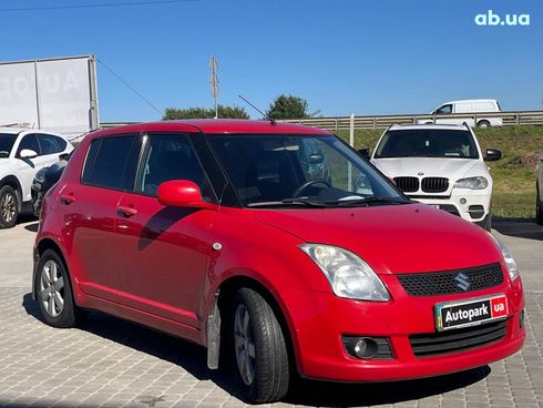 Suzuki Swift 2010 красный - фото 3