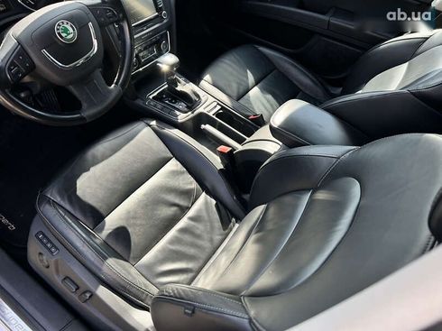 Skoda Superb 2012 - фото 26