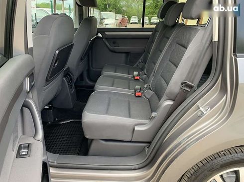 Volkswagen Touran 2011 - фото 27