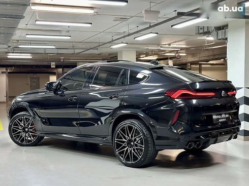 BMW X6 M 2022 - фото 26