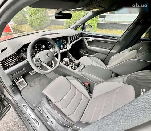 Volkswagen Touareg 2025 - фото 22