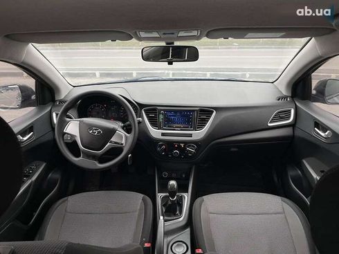 Hyundai Accent 2021 - фото 16