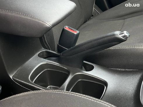Suzuki SX4 2018 красный - фото 14