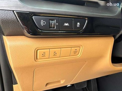 Kia Carnival 2021 - фото 14