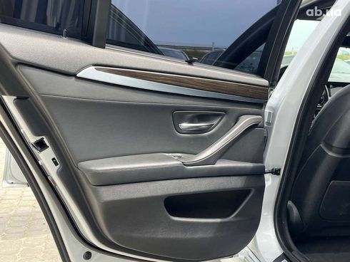 BMW 5 серия 2014 серый - фото 41