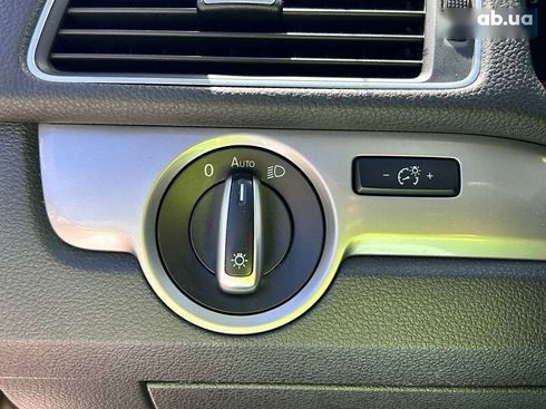 Volkswagen Passat 2014 - фото 18