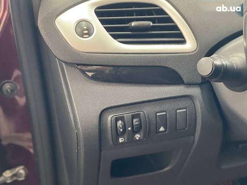 Renault Scenic 2013 - фото 16