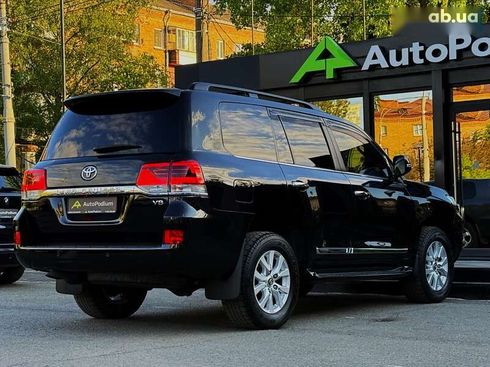 Toyota Land Cruiser 2019 - фото 18