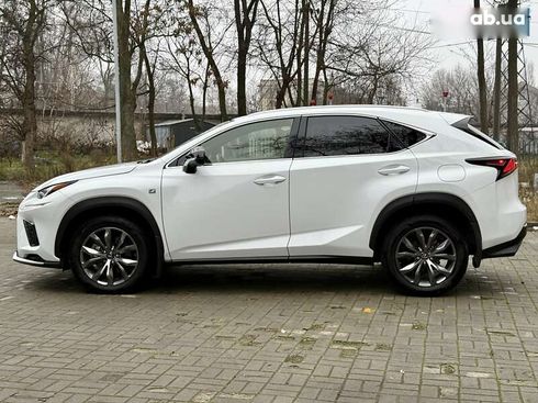 Lexus NX 2021 - фото 19