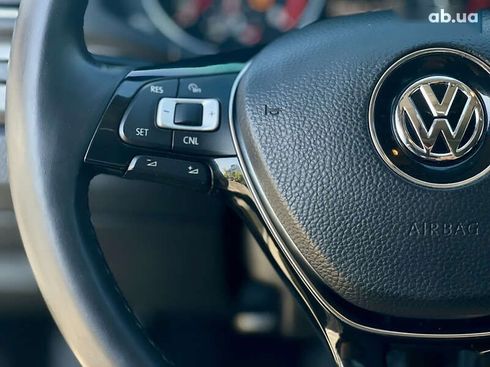 Volkswagen Passat 2016 - фото 24