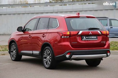 Mitsubishi Outlander 2017 - фото 5