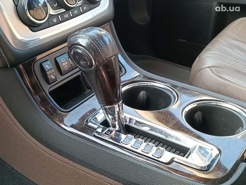 GMC Acadia 2015 белый - фото 17