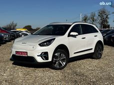Продаж вживаних Kia Niro 2022 року у Львові - купити на Автобазарі