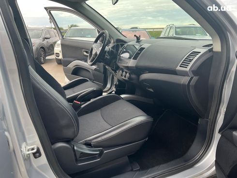 Mitsubishi Outlander 2012 серый - фото 99