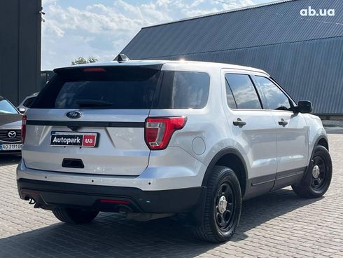 Ford Explorer 2017 серый - фото 11