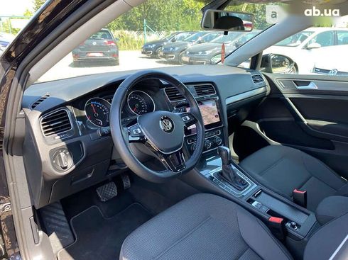 Volkswagen e-Golf 2020 - фото 25