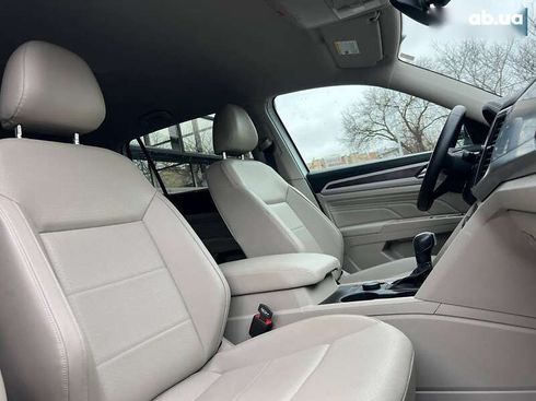 Volkswagen Atlas 2021 - фото 24