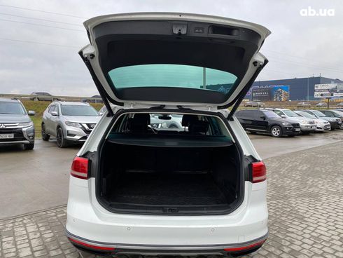Volkswagen passat alltrack 2017 белый - фото 29