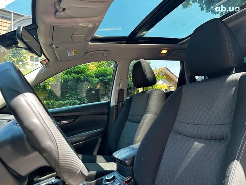 Nissan X-Trail 2019 зеленый - фото 18