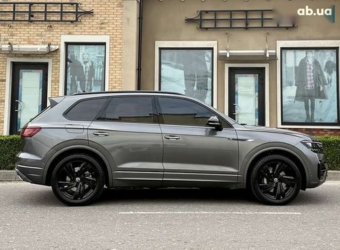 Volkswagen Touareg 2023 - фото 24