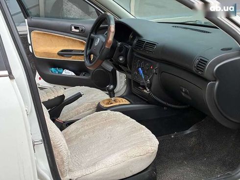 Volkswagen Passat 2001 - фото 10