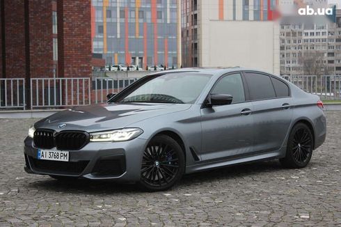 BMW 5 серия 2019 - фото 3