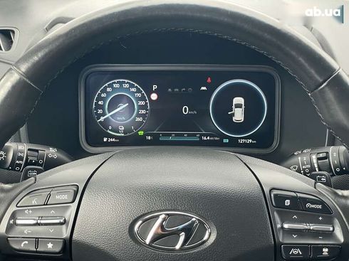 Hyundai Kona Electric 2021 - фото 17