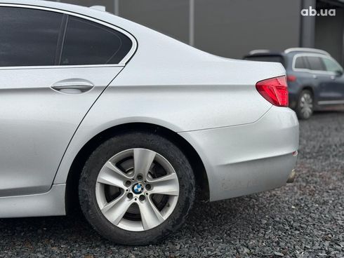 BMW 5 серия 2013 серый - фото 11