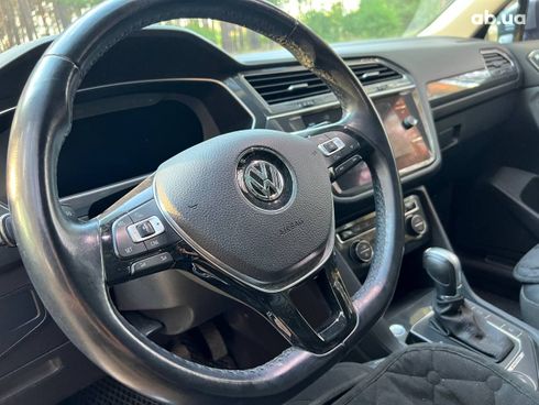 Volkswagen Tiguan Allspace 2018 серый - фото 11