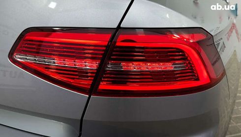 Volkswagen Passat 2019 - фото 13