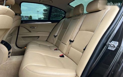 BMW 5 серия 2015 - фото 12