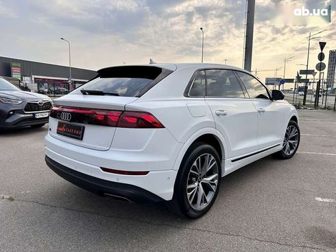 Audi Q8 2023 - фото 13