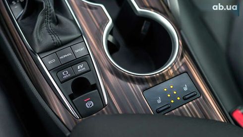Toyota Camry 2020 - фото 29