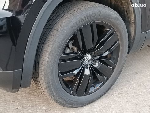 Volkswagen Atlas 2018 черный - фото 13