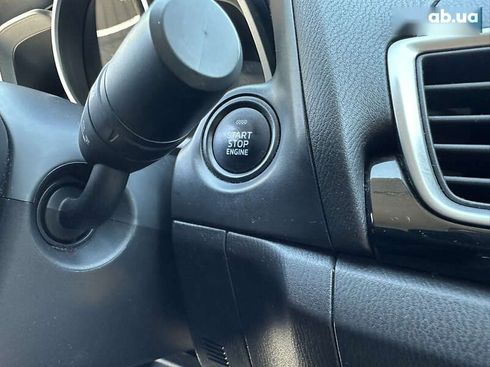 Mazda 3 2016 - фото 14
