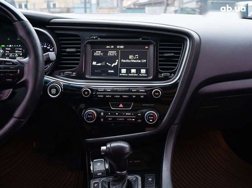 Kia K5 2013 - фото 12