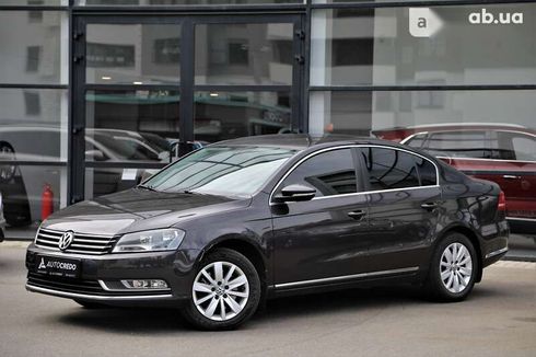 Volkswagen Passat 2011 - фото 3