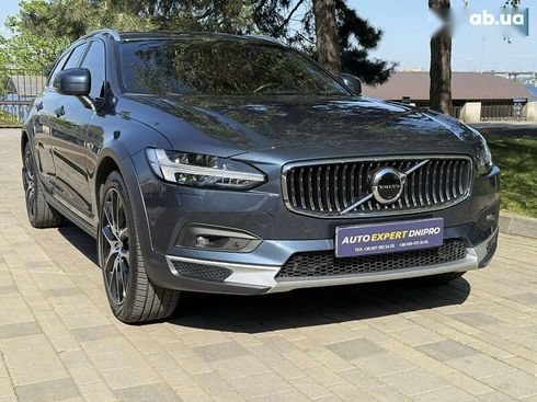 Volvo V90 Cross Country 2020 - фото 24