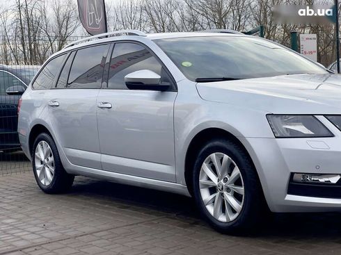 Skoda Octavia 2017 - фото 7