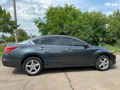 Nissan Altima 2013 черный - фото 22