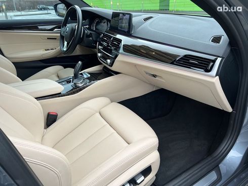BMW 5 серия 2018 - фото 12