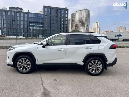 Toyota RAV4 2023 - фото 22
