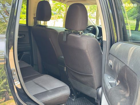 Mitsubishi Outlander 2018 черный - фото 14